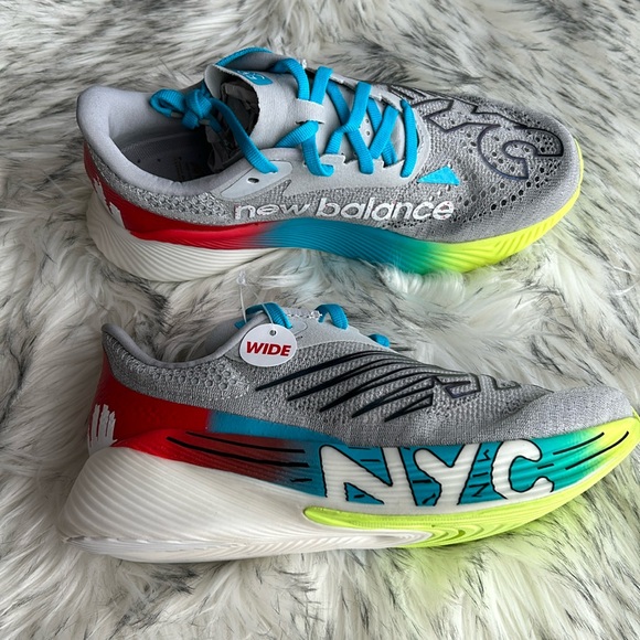 New Balance NYC Marathon Edition FuelCell RC Elite v2 - Picture 6 of 16